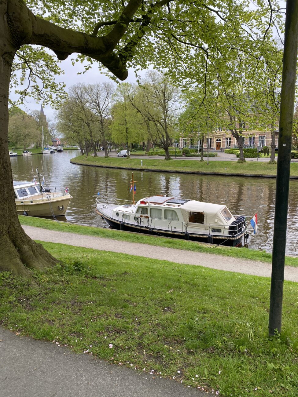 Schiff angelegt im Park